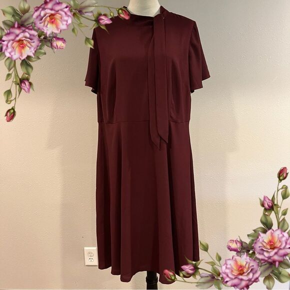 Talbots burgundy color plus size short sleeves formal dress with belt size 14WP - Picture 1 of 14